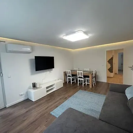 Familienwohnung Neben Dem See,messe Und Europapark *