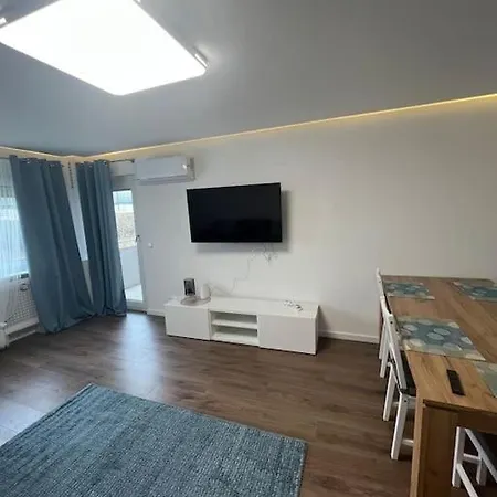 Familienwohnung Neben Dem See,messe Und Europapark *